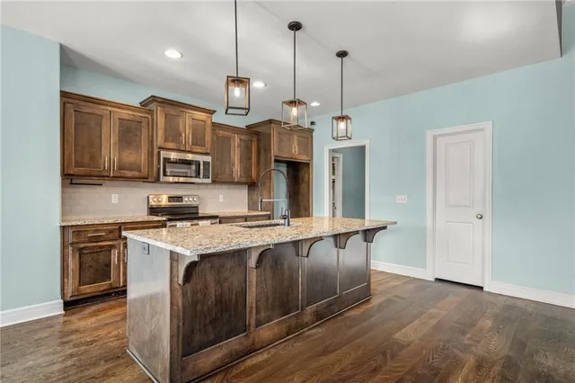 $445,000 | 1012 Southeast Amber Court, Blue Springs, MO 64014