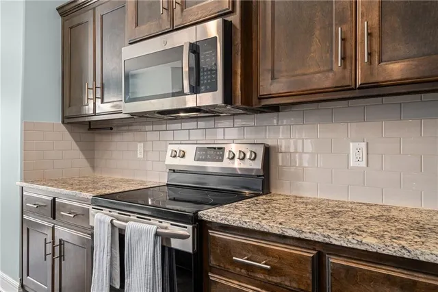 $445,000 | 1012 Southeast Amber Court, Blue Springs, MO 64014