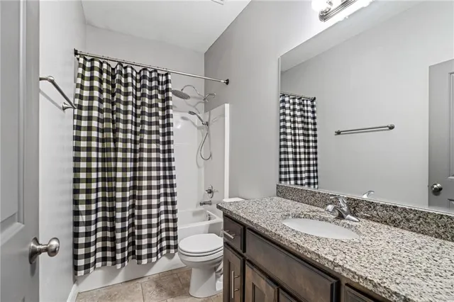 $445,000 | 1012 Southeast Amber Court, Blue Springs, MO 64014