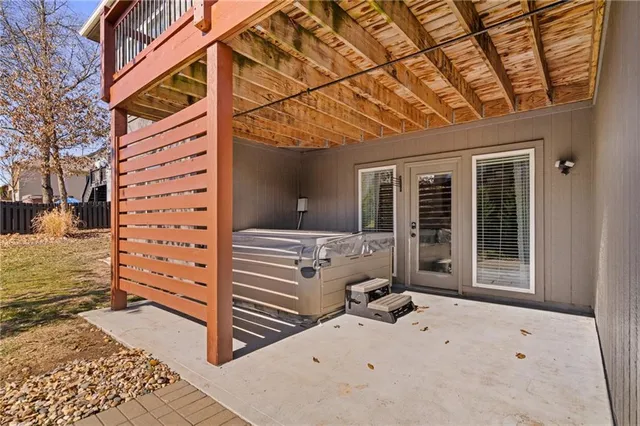 $445,000 | 1012 Southeast Amber Court, Blue Springs, MO 64014