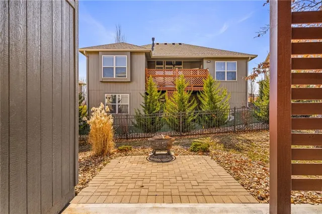 $445,000 | 1012 Southeast Amber Court, Blue Springs, MO 64014