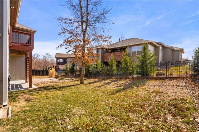 $445,000 | 1012 Southeast Amber Court, Blue Springs, MO 64014