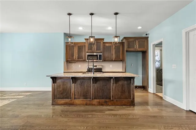 $445,000 | 1012 Southeast Amber Court, Blue Springs, MO 64014