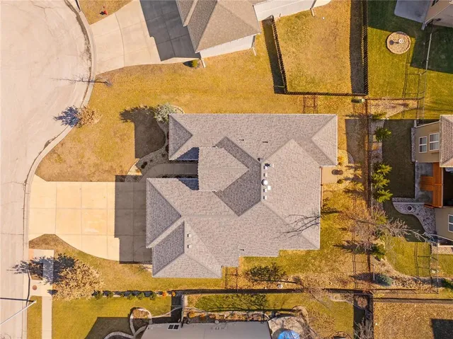 $445,000 | 1012 Southeast Amber Court, Blue Springs, MO 64014