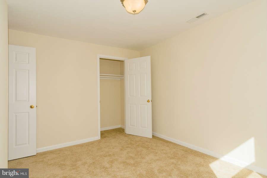 5244 Fredcrest Road Baltimore, MD 21229 - Photo 15 of 30 Bedroom