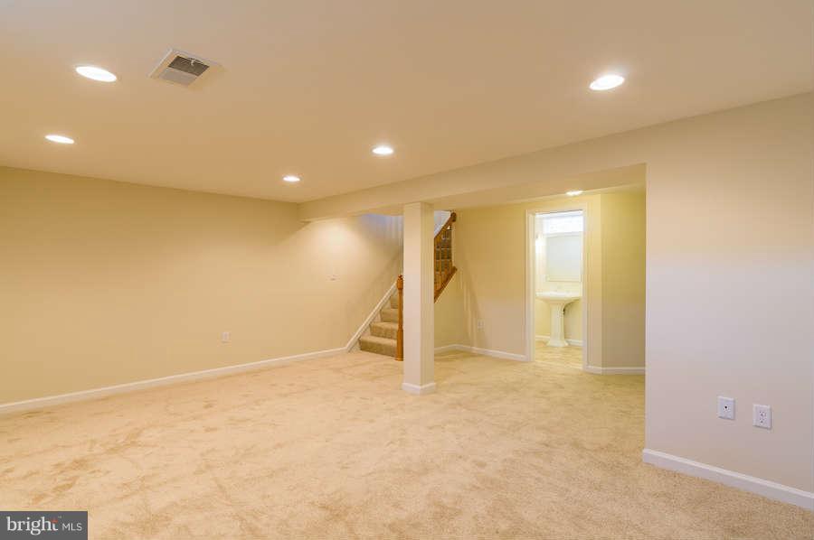 5244 Fredcrest Road Baltimore, MD 21229 - Photo 23 of 30 Basement