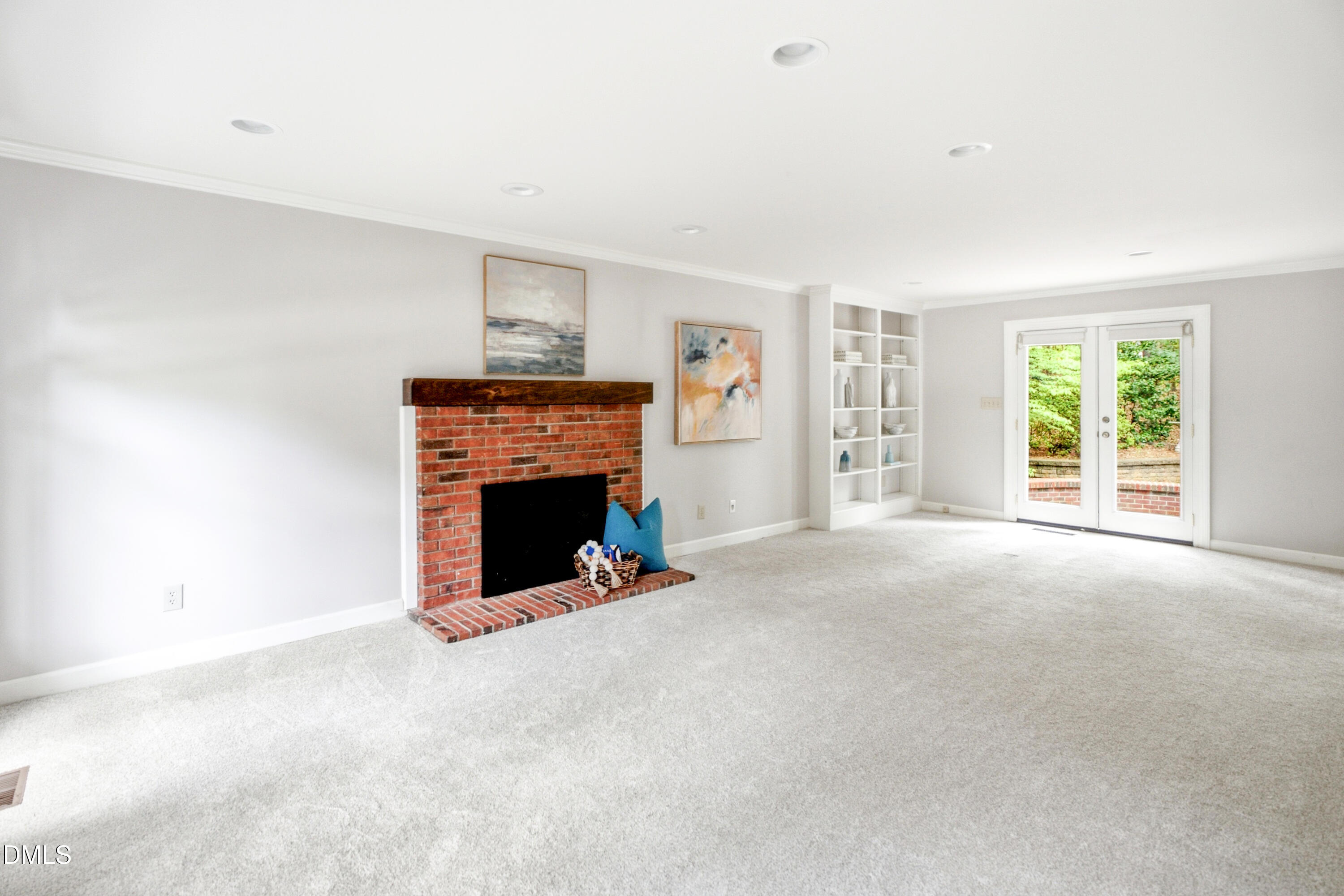 8112 Morgans Way Raleigh, NC 27615 - Photo 8 of 30 Family Room