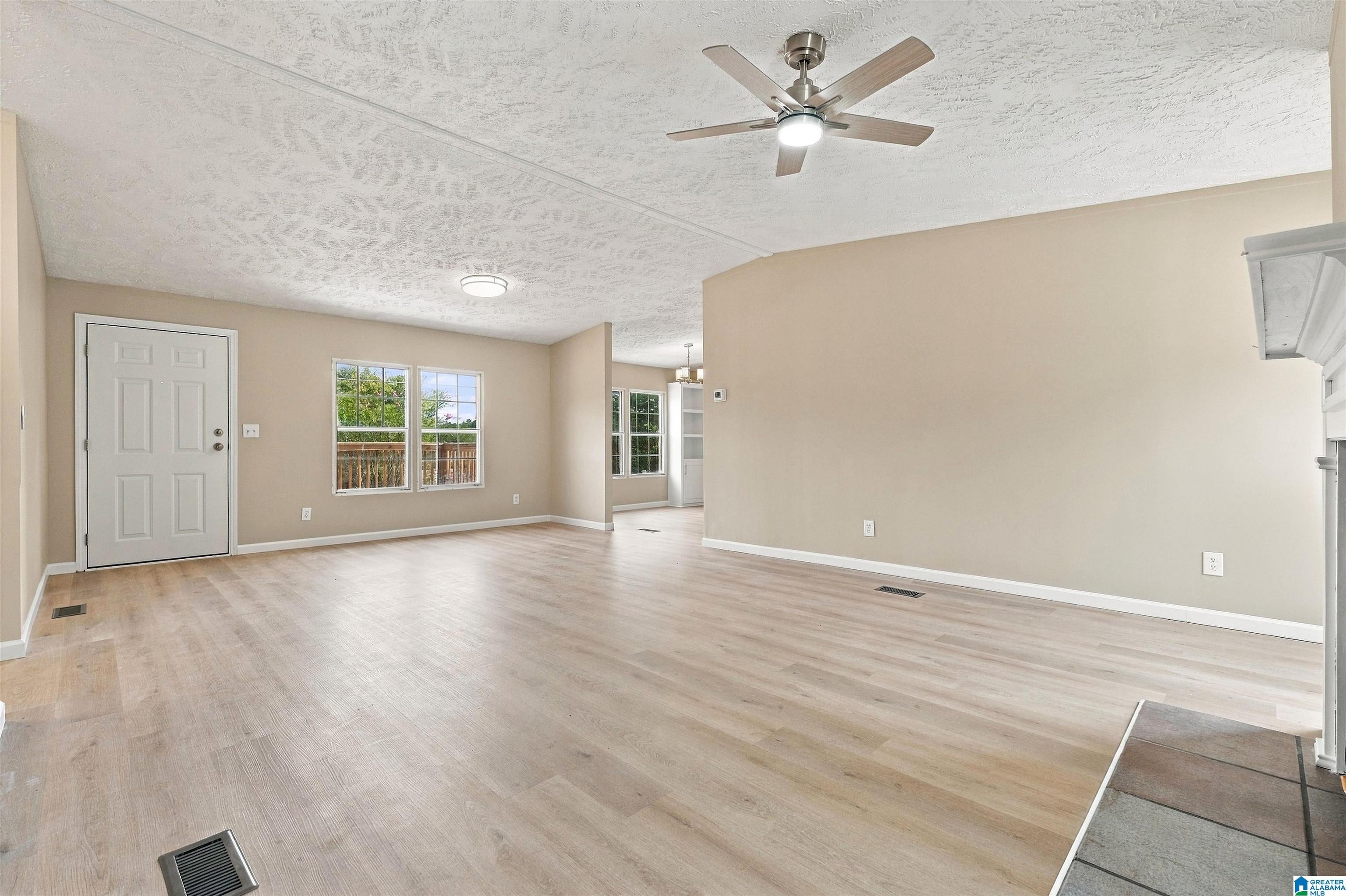 837 Roulain Road Odenville, AL 35120 - Photo 5 of 43 Gallery Image 5