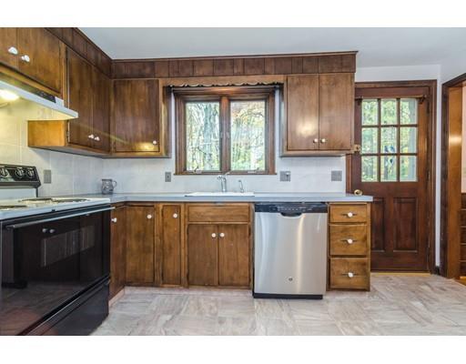 144 Upton Road Westborough, MA 01581 - Photo 13 of 29