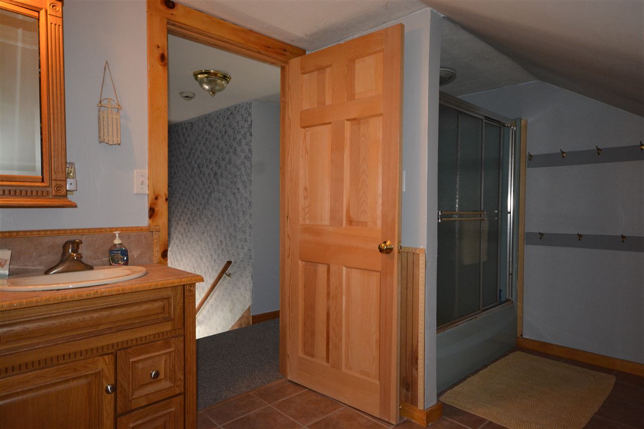 578 Bridgewater Center Road Bridgewater, VT 05035 - Photo 16 of 24