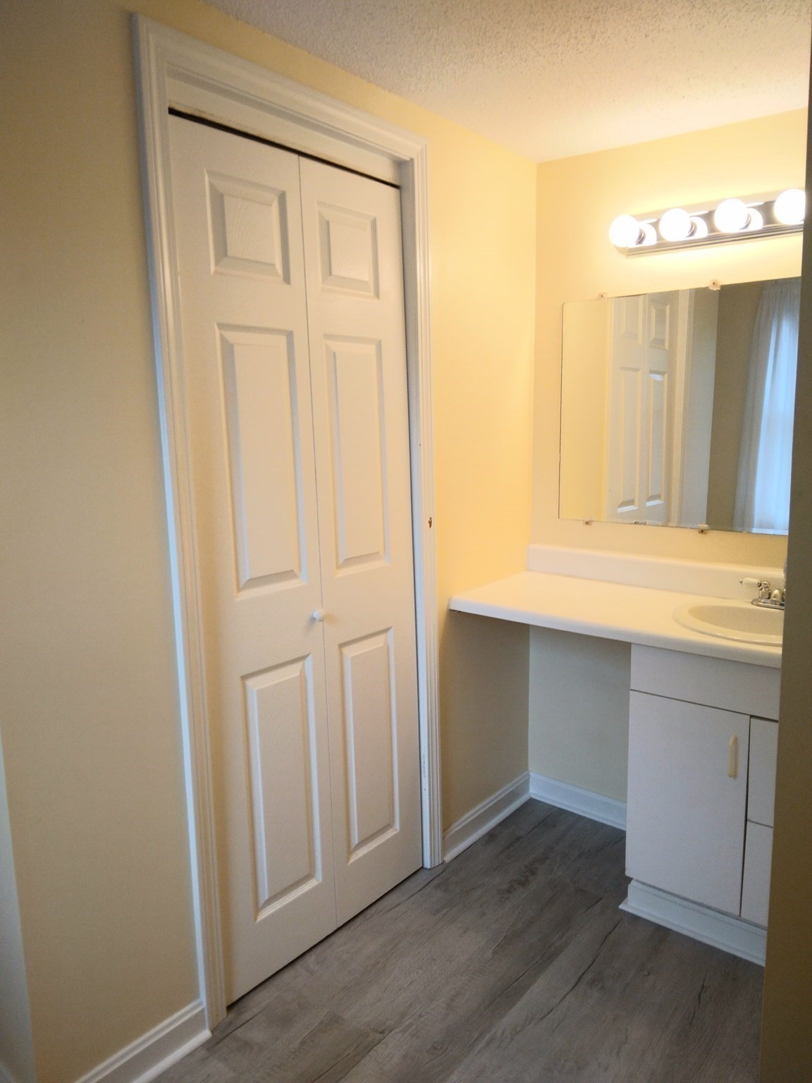 15 Leighton Street, Unit R Pepperell, MA 01463 - Photo 9 of 16 Gallery Image 9