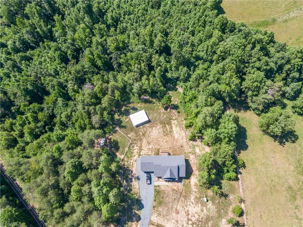 1152 Kiger Road Germanton, NC 27019 - Photo 6 of 30 Gallery Image 6