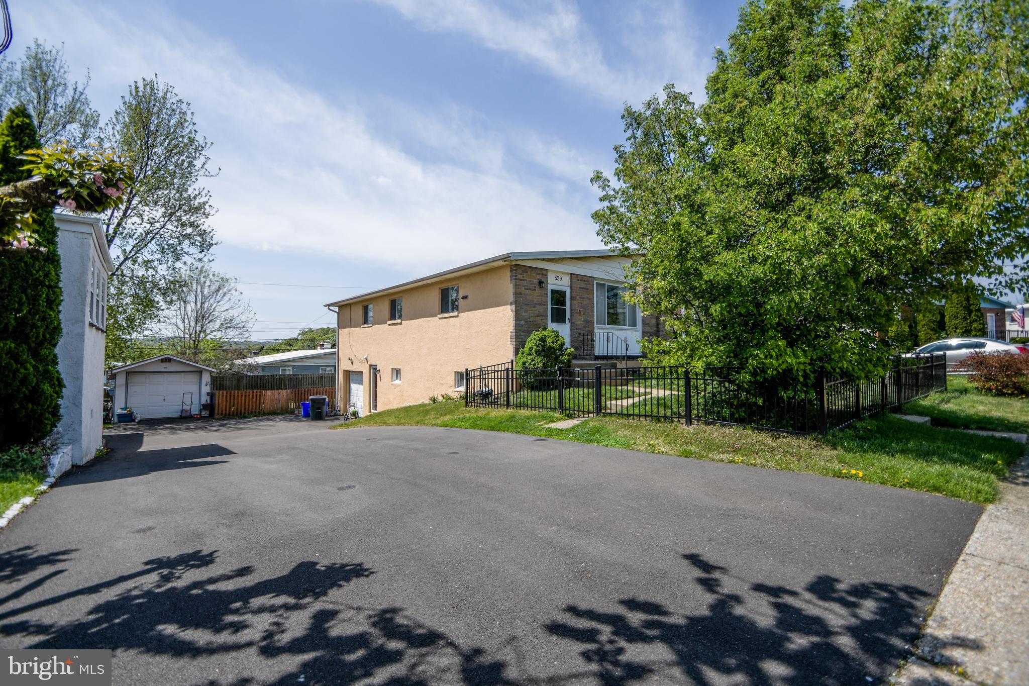 529 Markel Road Conshohocken, PA 19428 - Photo 3 of 20