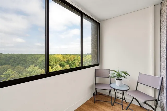 $785,000 | 250 Hammond Pond Parkway, Unit 1002N, Newton, MA 02467