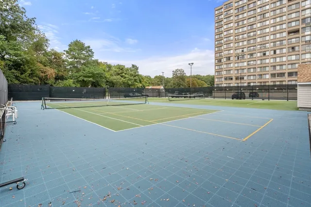 $785,000 | 250 Hammond Pond Parkway, Unit 1002N, Newton, MA 02467