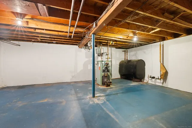 $295,000 | 12 Riviera Drive, Enfield, CT 06082