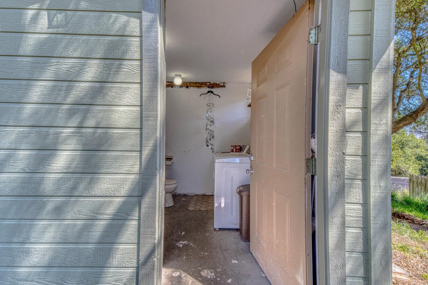 415 Carpenteria Road Aromas, CA 95004 - Photo 22 of 34