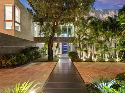 $12,495,000 | 1015 North Rio Vista Boulevard, Fort Lauderdale, FL 33301