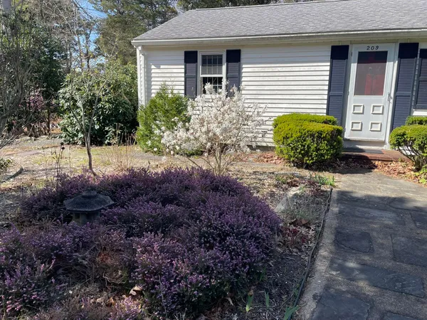 $479,900 | 209 Union Street, Yarmouth Port, MA 02675