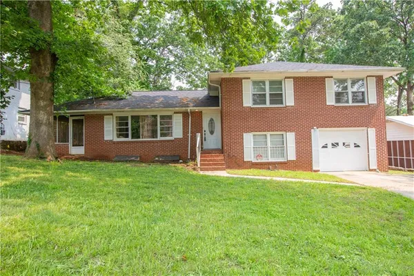 $325,000 | 1558 Boulderwoods Drive Southeast, Atlanta, GA 30316