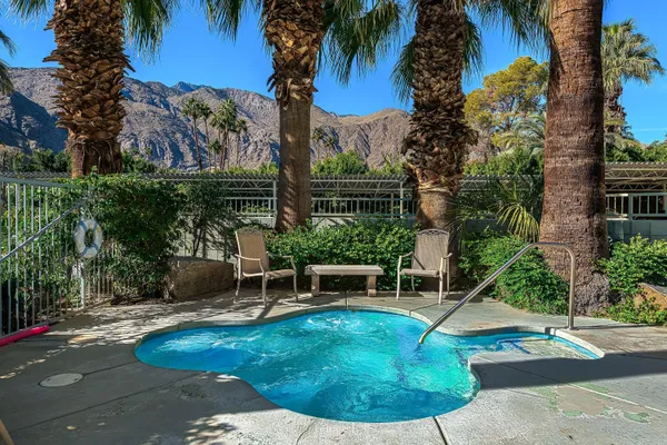 $499,000 | 155 Hermosa Place, Unit 5, Palm Springs, CA 92262
