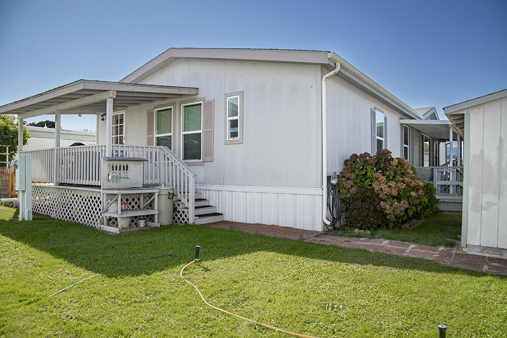 5076 Leonard Road, Unit 105 Grants Pass, OR 97527 - Photo 25 of 50 24