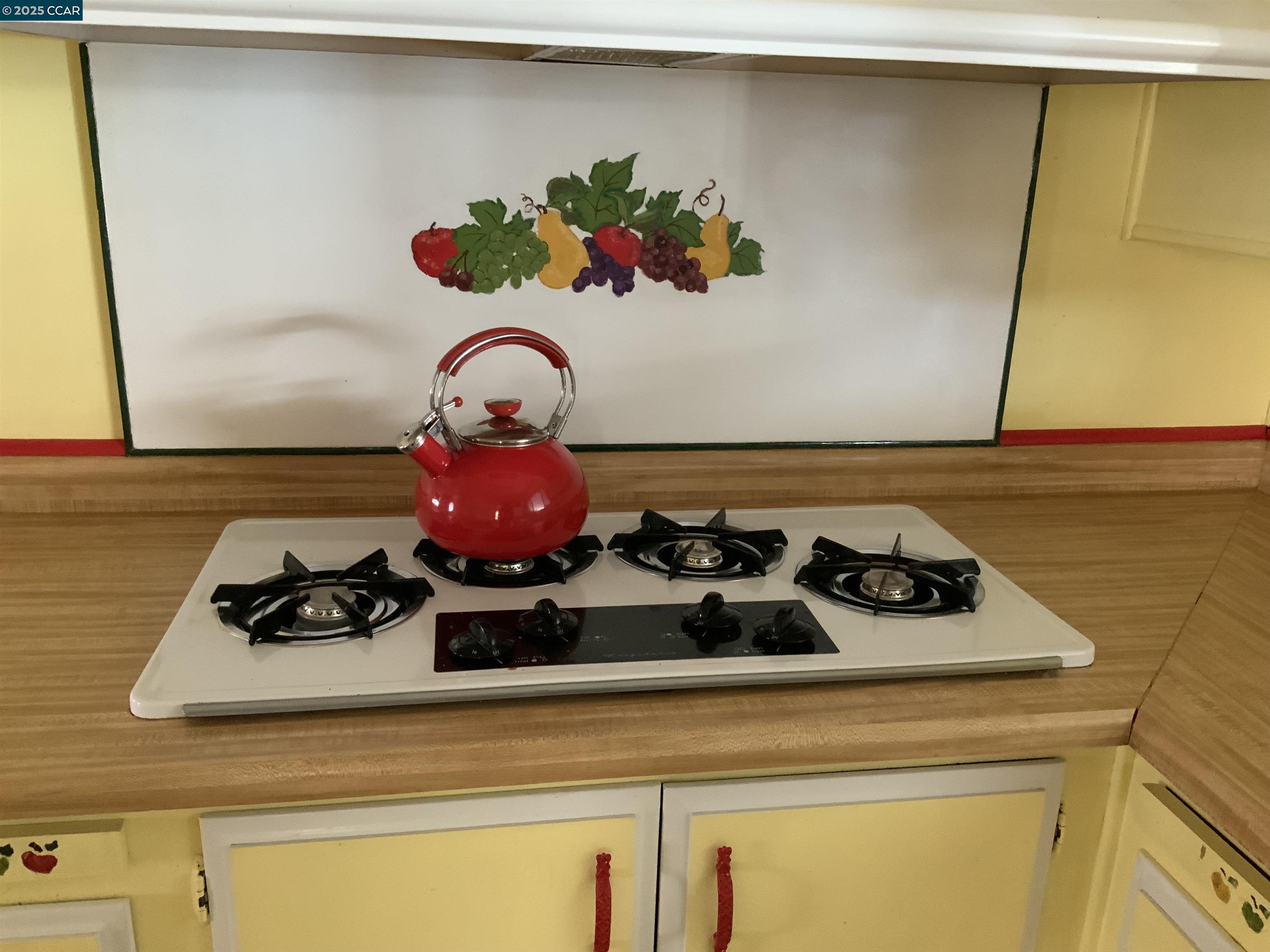 202 Queens Way Pittsburg, CA 94565 - Photo 16 of 29 a bathroom with a sink and a mirror