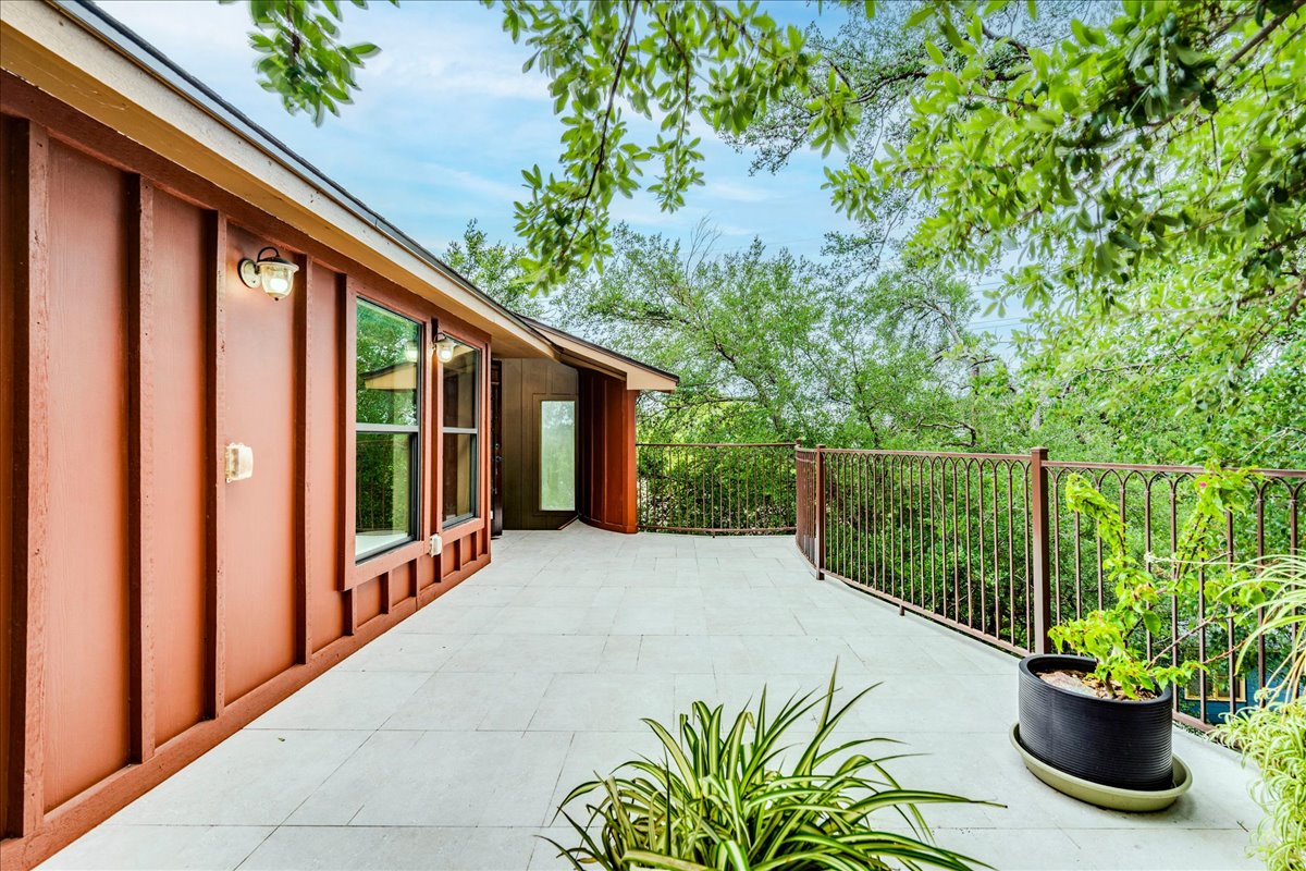 3012 South 4th Street, Unit B Austin, TX 78704 - Photo 29 of 40 Top Floor terrace with views of Austin.