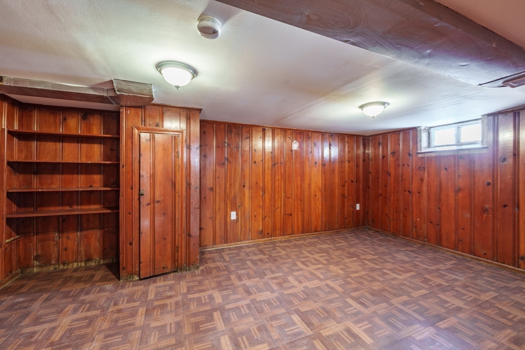 444 Westfield Road Holyoke, MA 01040 - Photo 18 of 23 Gallery Image 18