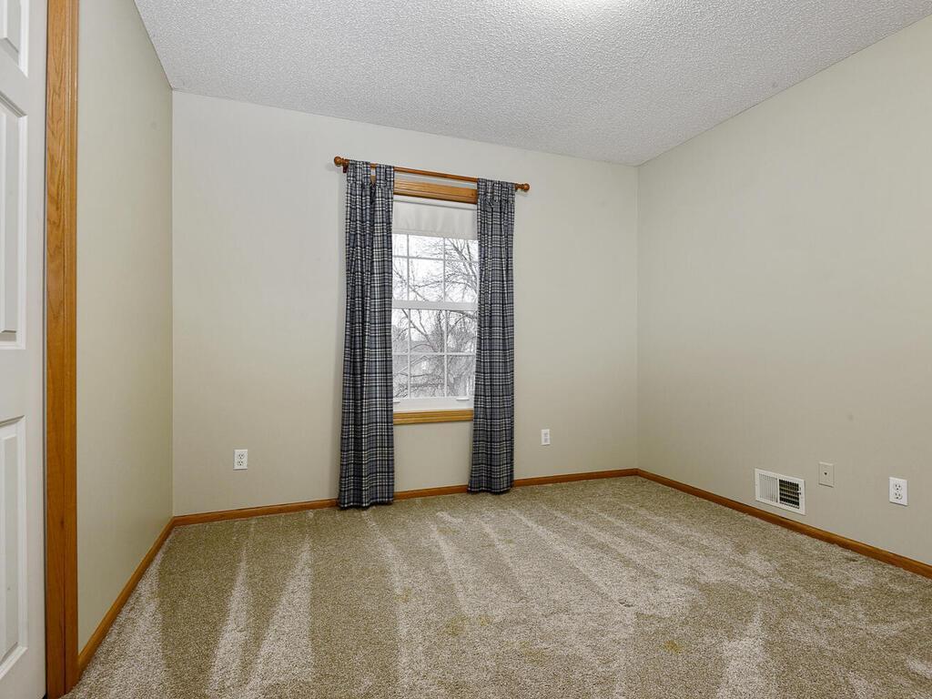 2166 Mathias Road Shakopee, MN 55379 - Photo 17 of 28 Gallery Image 17