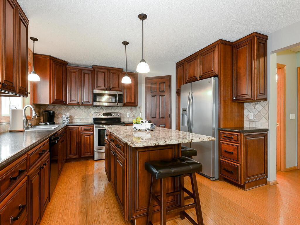 2166 Mathias Road Shakopee, MN 55379 - Photo 9 of 28 Gallery Image 9