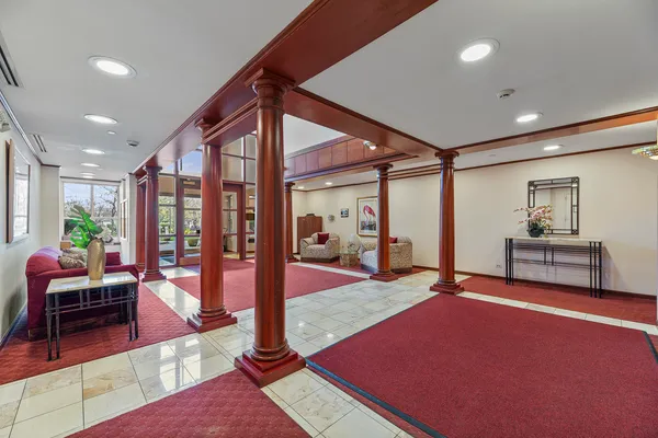 $419,900 | 3100 Lexington Lane, Unit 201, Glenview, IL 60026