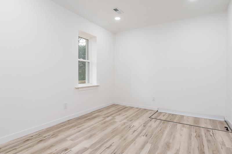 10335 Highway 81 Beloit, WI 53511 - Photo 15 of 30