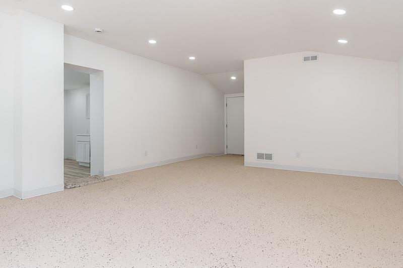 10335 Highway 81 Beloit, WI 53511 - Photo 3 of 30