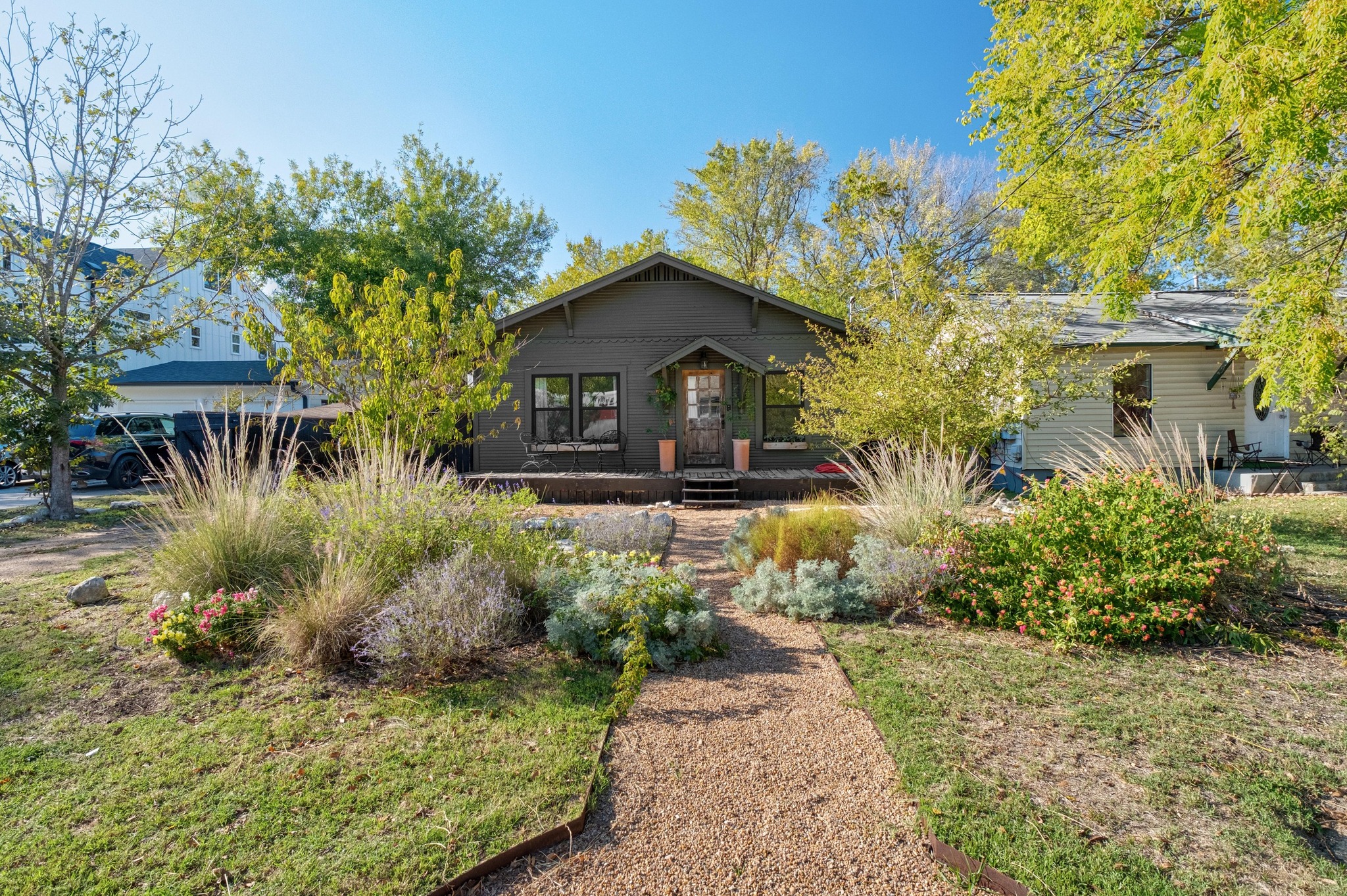 1110 Christie Drive Austin, TX 78721 - Photo 1 of 1