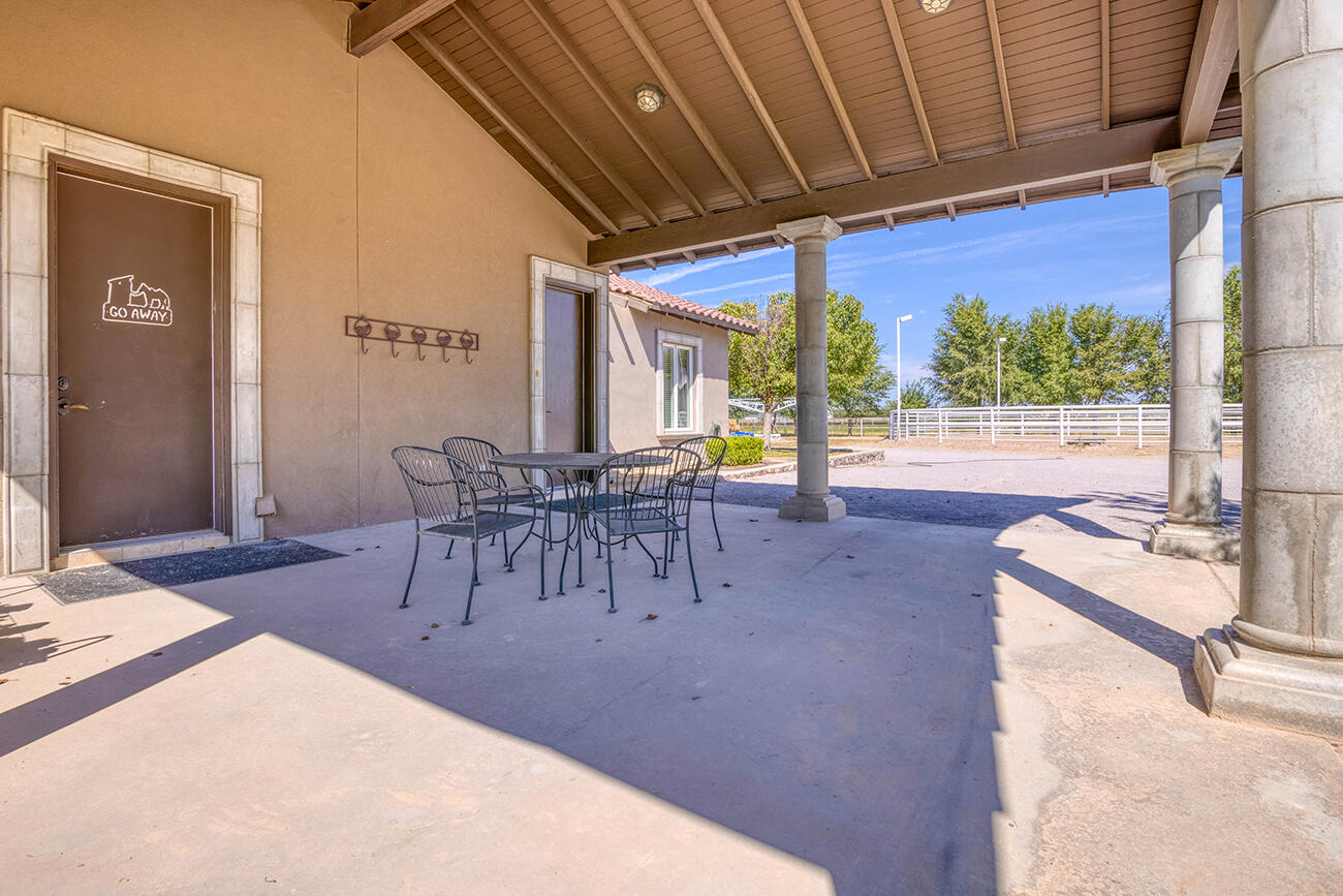 656 Cox Road El Paso, TX 79932 - Photo 69 of 74 Private Patio for Guest House