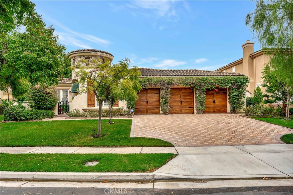 559 Ruth Circle Corona, CA 92879 - Photo 1 of 1 a front view of a house with garden