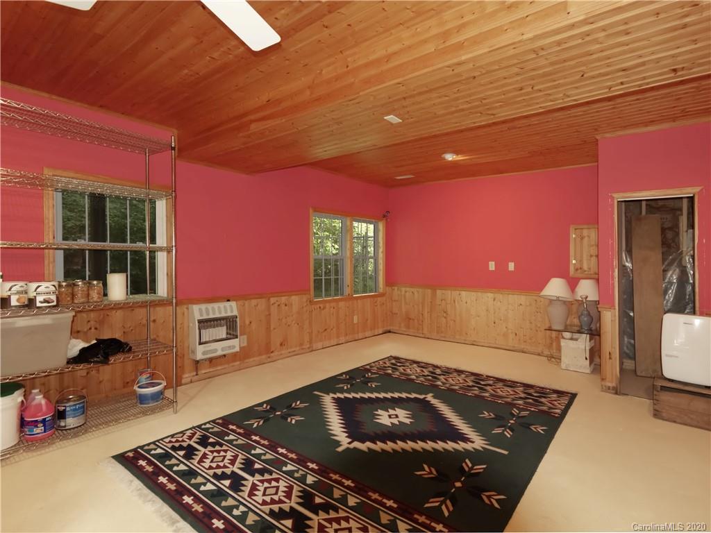 293 Ras Grooms Road Marshall, NC 28753 - Photo 38 of 47 Gallery Image 38