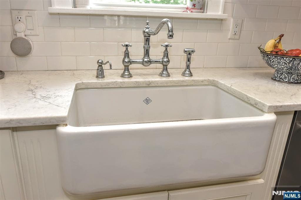 354 Demarest Avenue Oradell, NJ 07649 - Photo 14 of 33