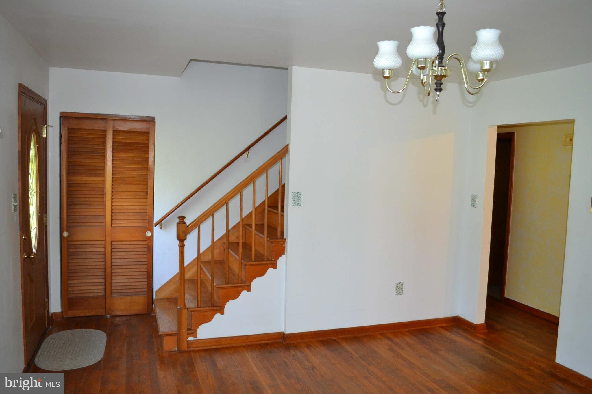 11910 Green Valley Road Union Bridge, MD 21791 - Photo 8 of 17 Living Room