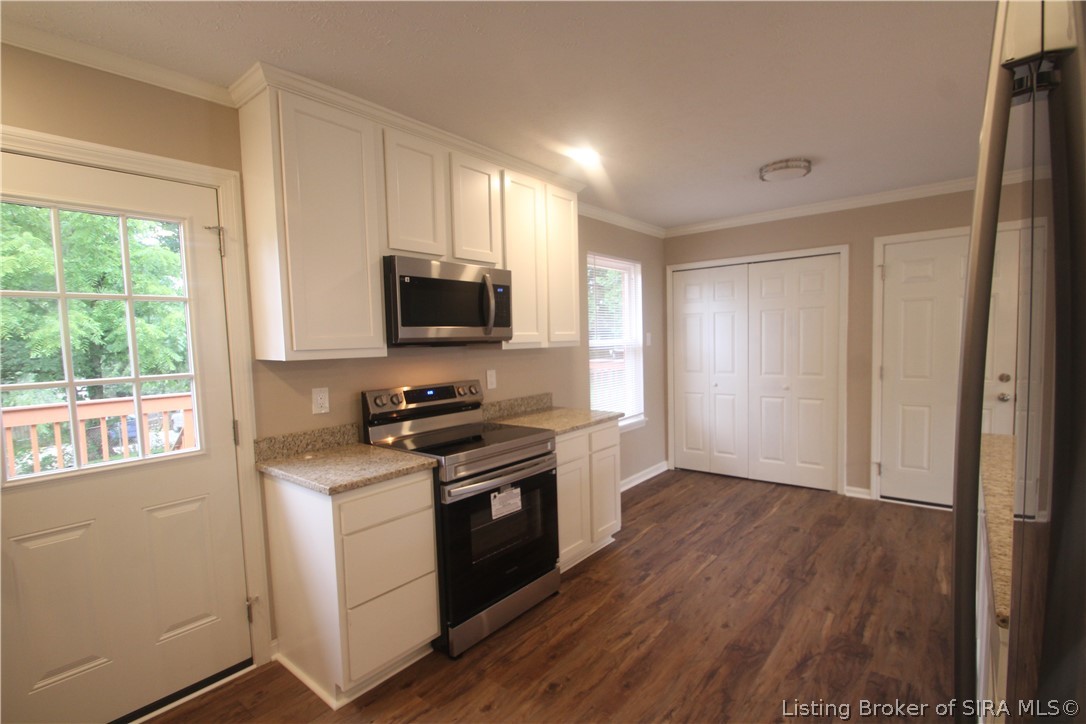 9165 High Street Georgetown, IN 47122 - Photo 14 of 29