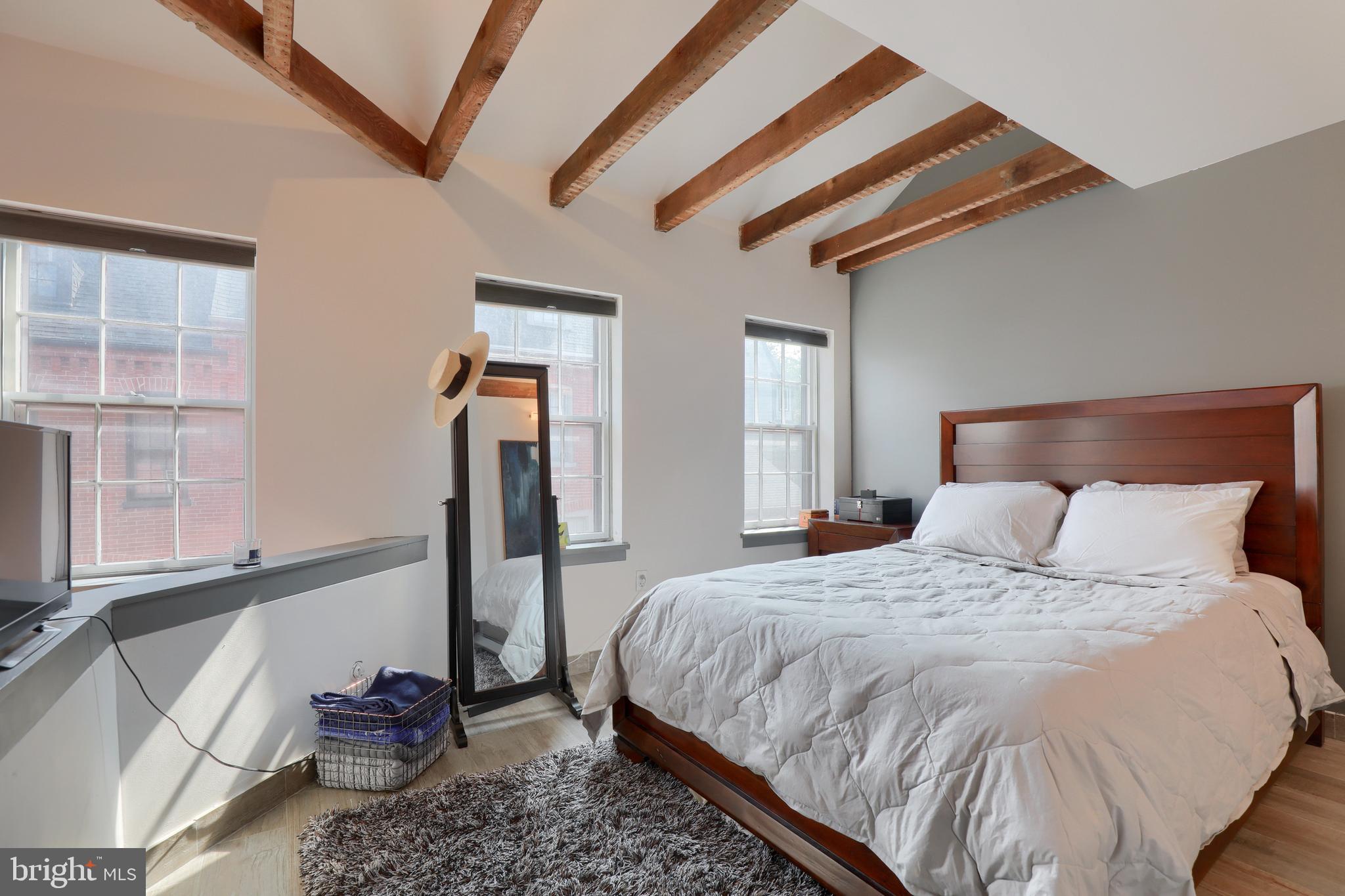 216 Old Trinity Place Lancaster, PA 17602 - Photo 16 of 36