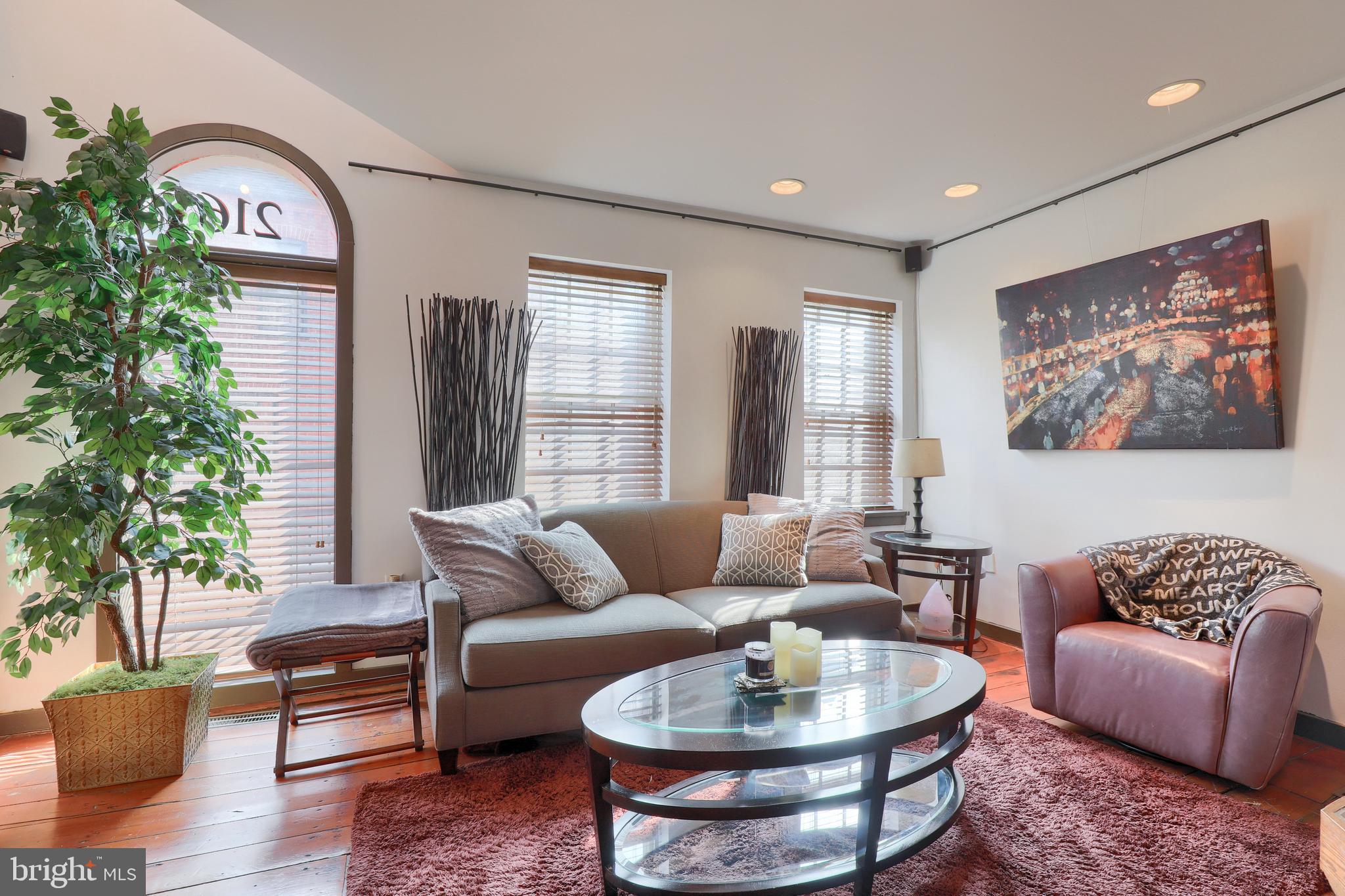 216 Old Trinity Place Lancaster, PA 17602 - Photo 3 of 36