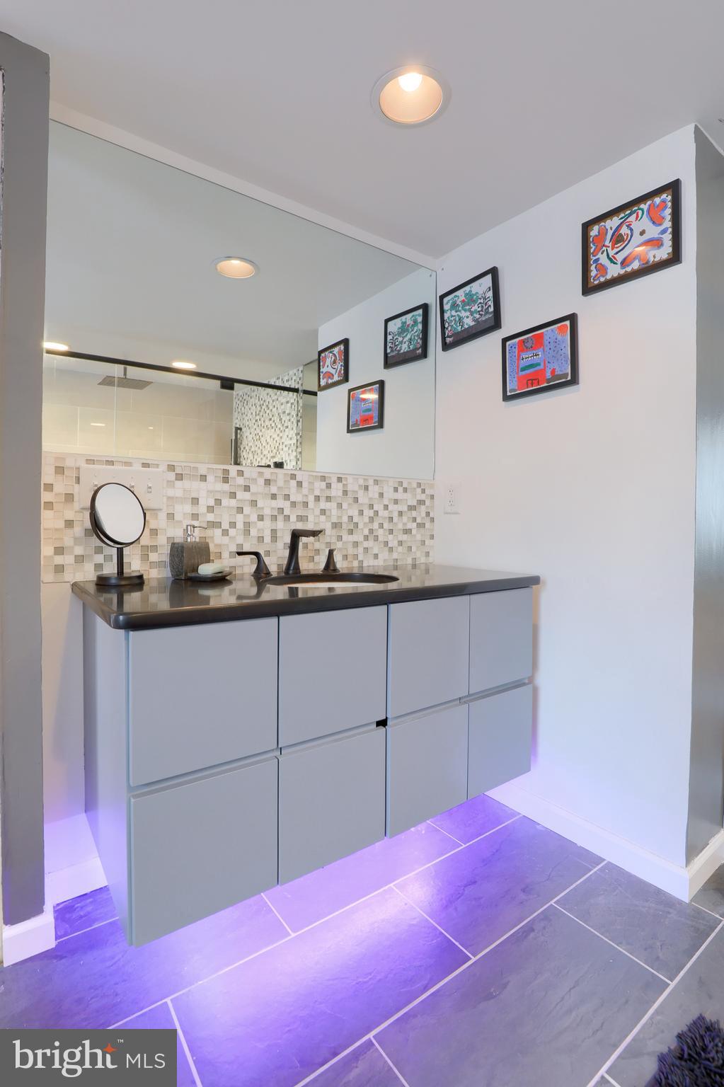 216 Old Trinity Place Lancaster, PA 17602 - Photo 21 of 36