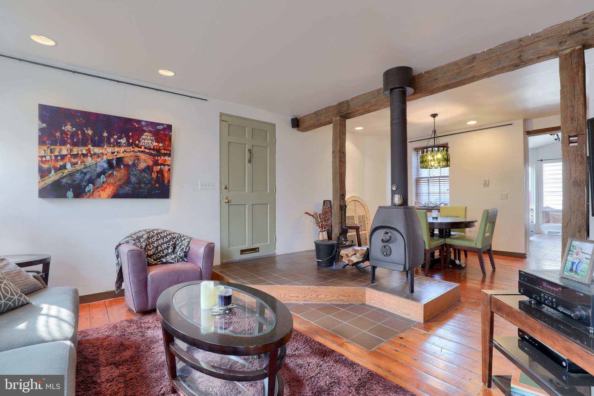 216 Old Trinity Place Lancaster, PA 17602 - Photo 4 of 36