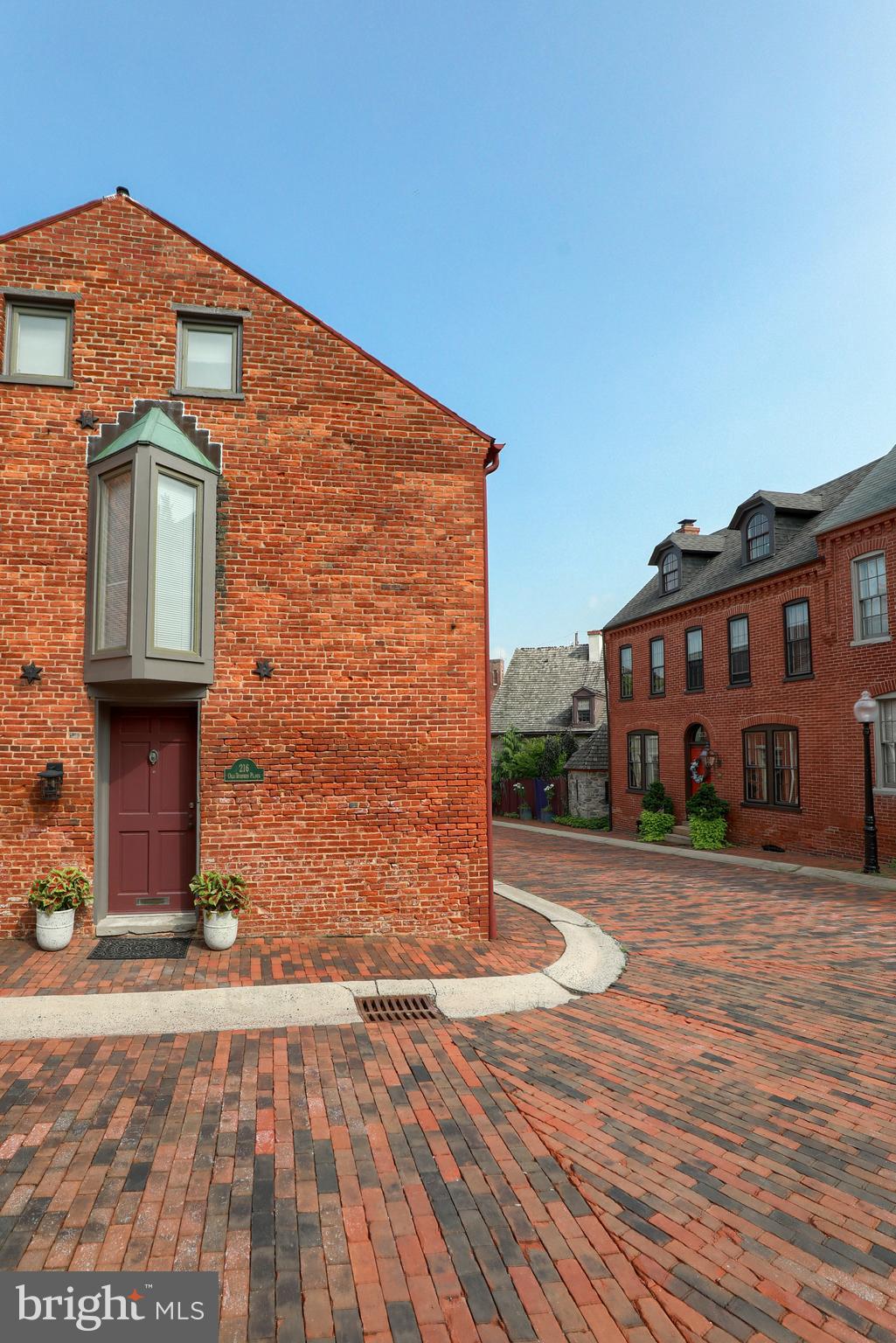 216 Old Trinity Place Lancaster, PA 17602 - Photo 35 of 36