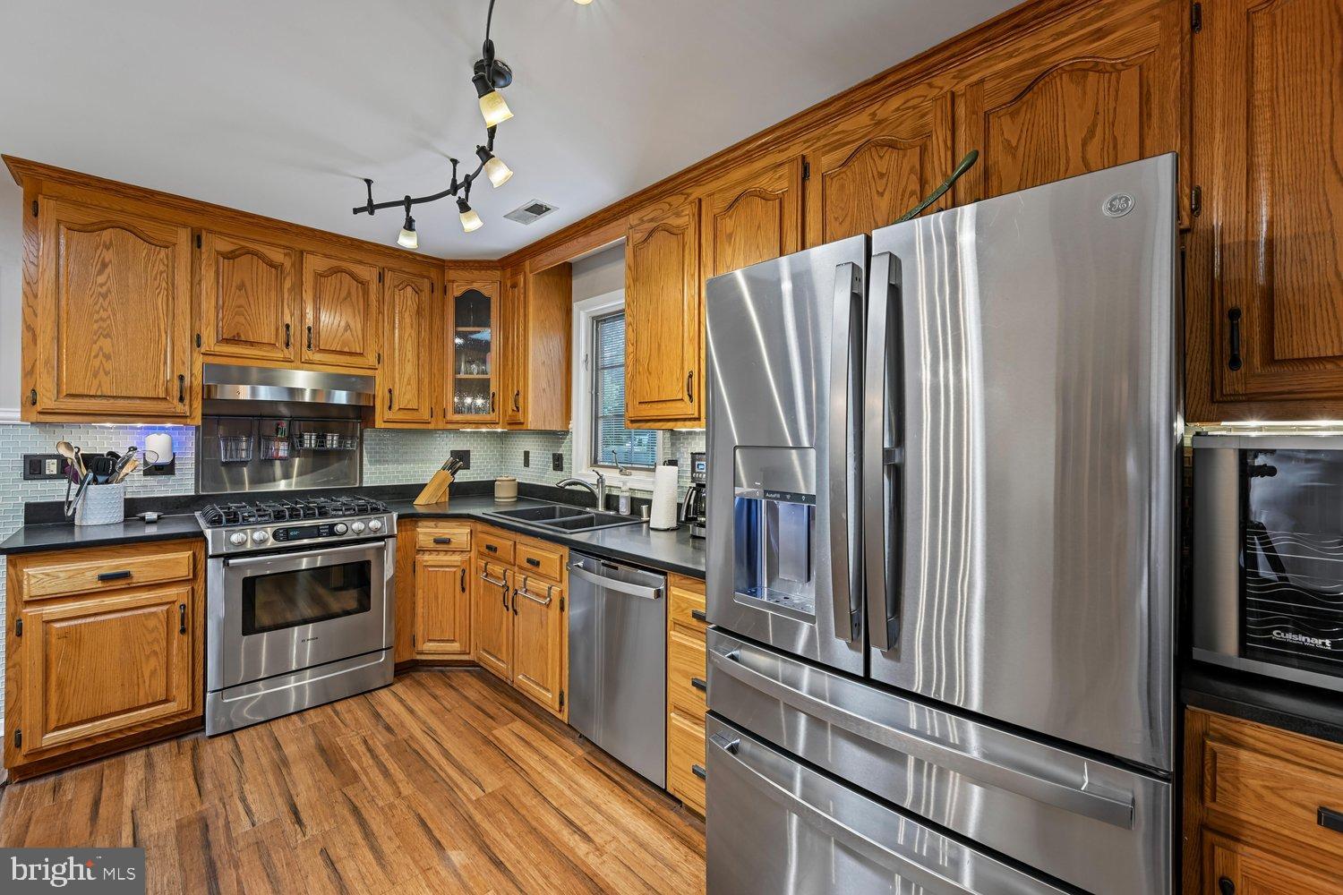 16201 Brandywine Road Brandywine, MD 20613 - Photo 14 of 72 Kitchen