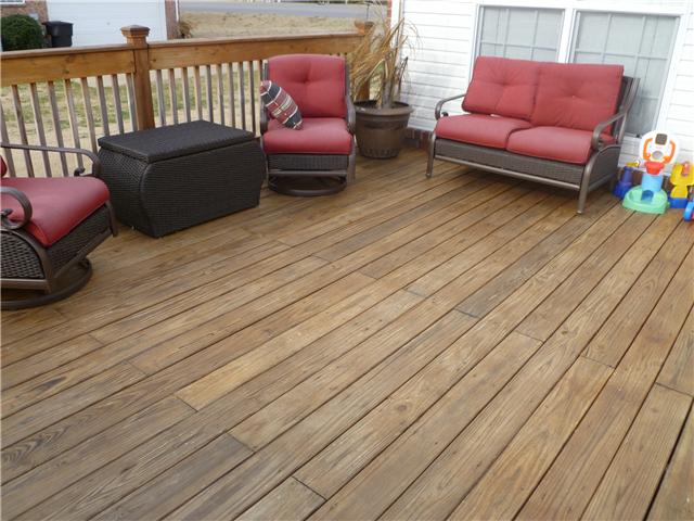443 Barfield Crescent Road Murfreesboro, TN 37128 - Photo 2 of 20 BRAND NEW DECK LARGE ENOUGH FOR THE LARGE GATHERINGS
