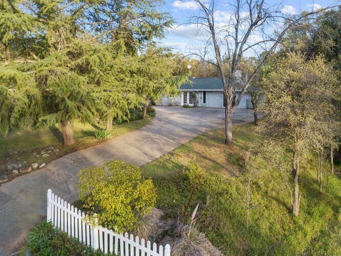 5050 Smith Road Mariposa, CA 95338 - Photo 45 of 52 photo47