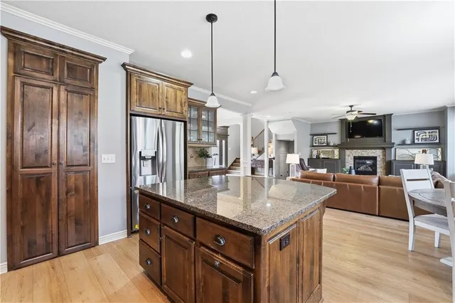 $539,900 | 3112 Southeast Brookside Court, Lee's Summit, MO 64063